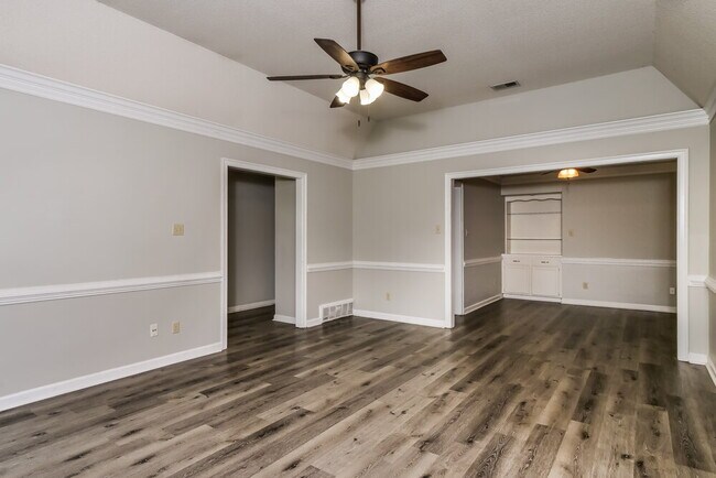 Building Photo - 8418 Ridge Fall Cove