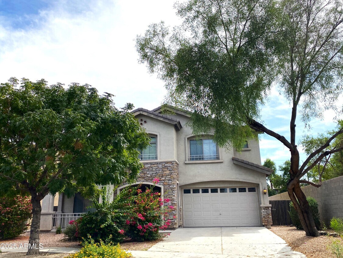 Primary Photo - 8837 W Glenn Dr