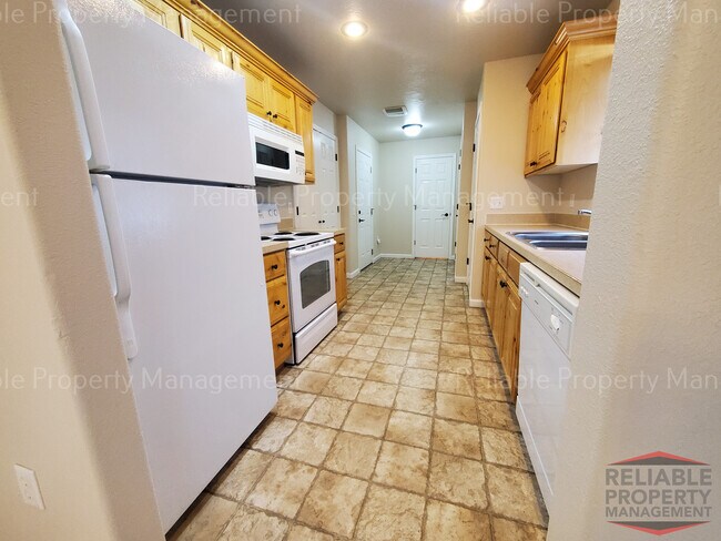 Building Photo - 1557 Bull Pen Way
