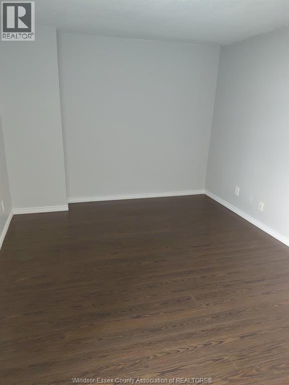 Photo du bâtiment - 2550 Pharmacy Ave