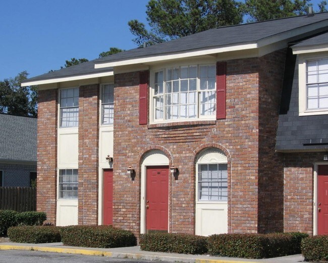 Savan Pointe Apartments in Savannah, GA