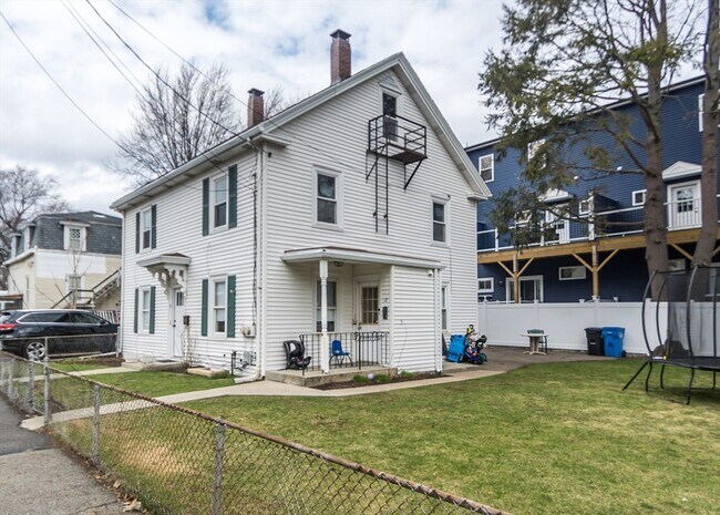 Foto del edificio - 10 Foundry Ave