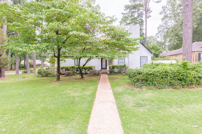 Foto del edificio - 8076 Farmington Blvd