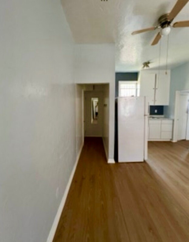 Foto del edificio - 6089 1/4 Cashio St