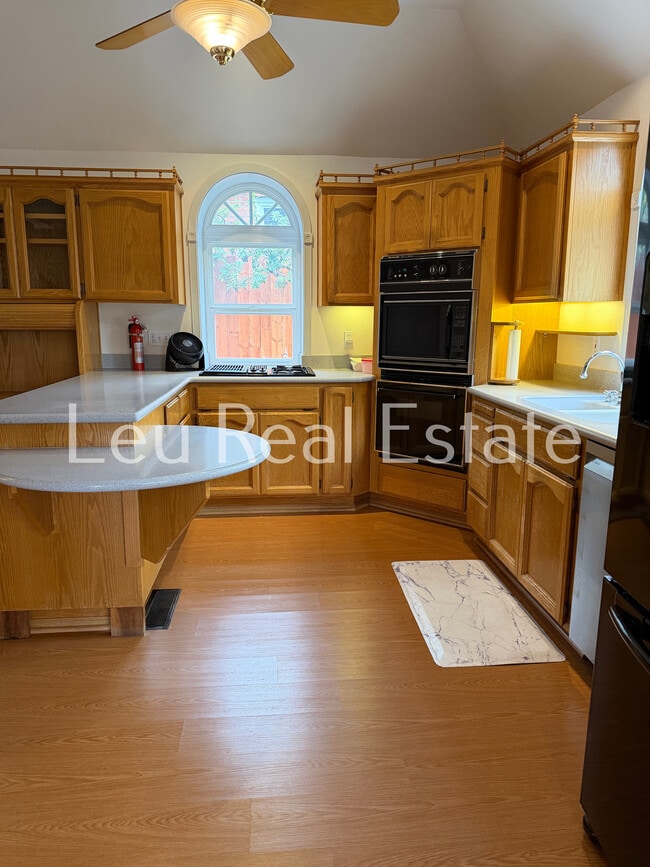 Foto del edificio - 400 El Dorado Ave