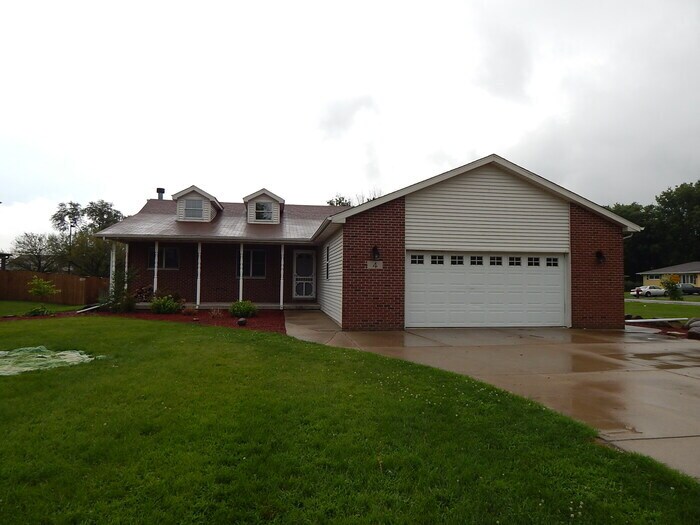 Primary Photo - Beautiful 4 Bedroom Ranch with basement