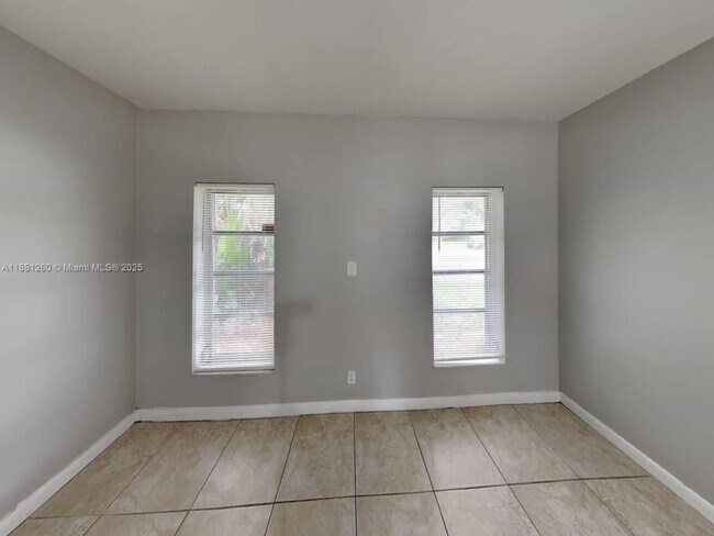 Foto del edificio - 3311 N 41st Ct