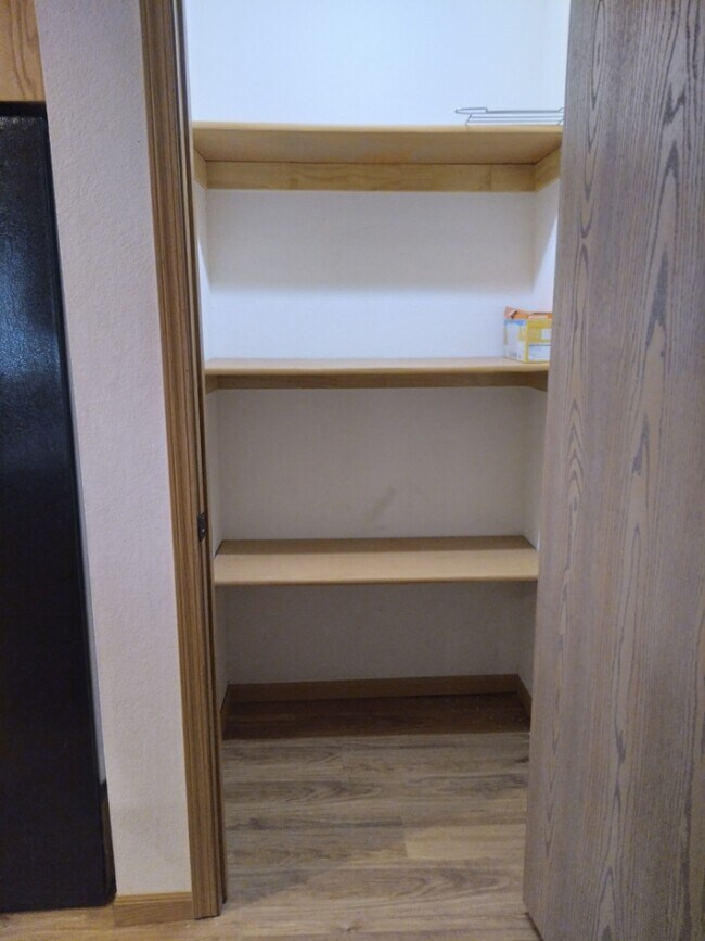 Cafetería - 146 Erin Ct