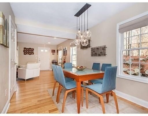 Building Photo - 40 Brattle St