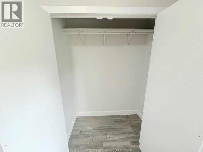 Building Photo - 820 Marion Ave