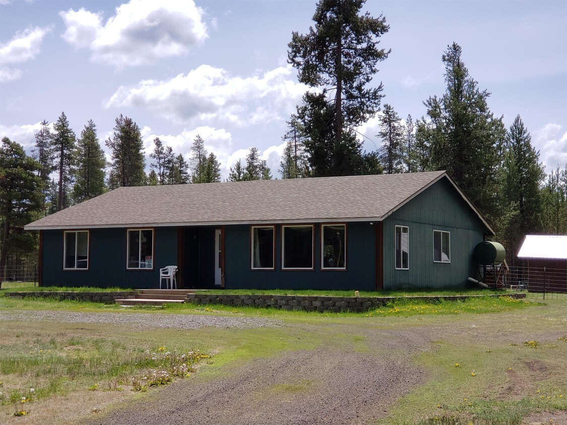Foto principal - 16445 Wayne Dr