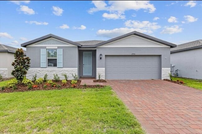 Building Photo - 2955 Sunstar Dr