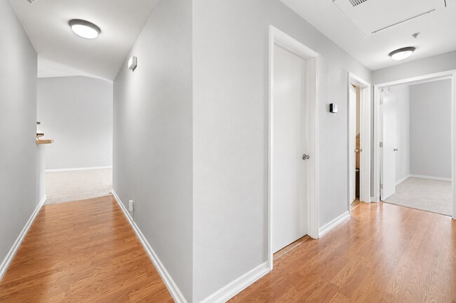 Building Photo - 1853 Rue Bienville Pl