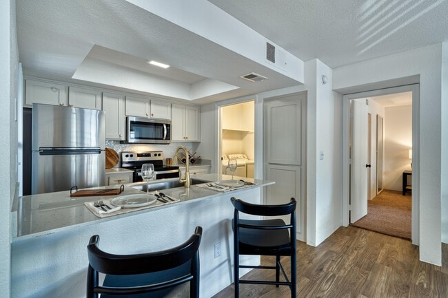 Building Photo - Be Mesa