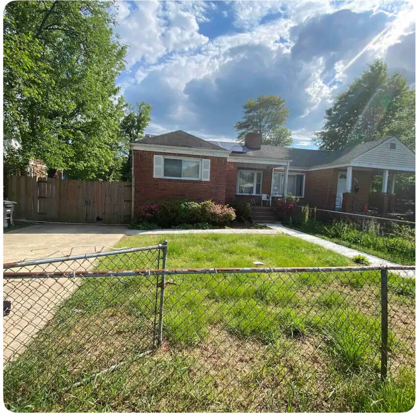 Photo - 2315 Sheridan St (Hyattsville, MD)