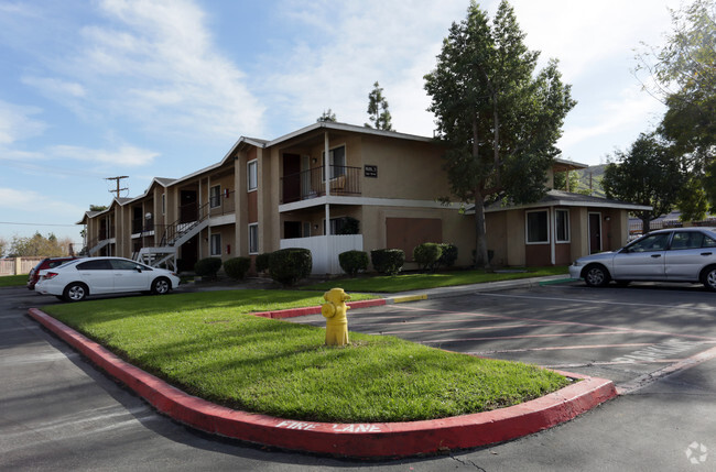 Building Photo - Mountain Gate Apartments