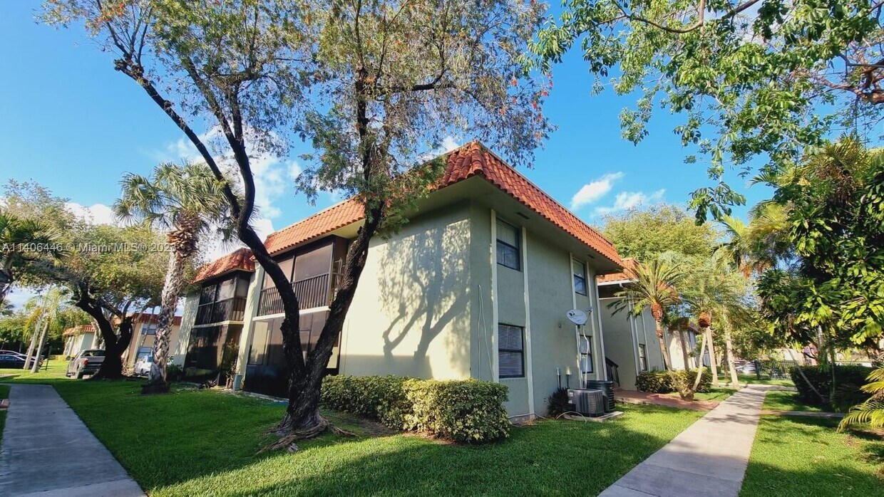 9732 Hammocks Blvd Unit 10317, Miami, FL 33196 Condo for Rent in