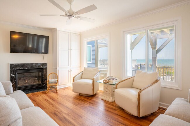 Foto del edificio - 837 Fort Fisher Blvd S