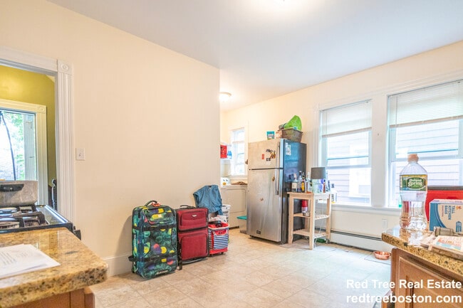 Photo - 15 Romsey St Apartment