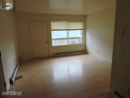 Building Photo - 609 Irwin St