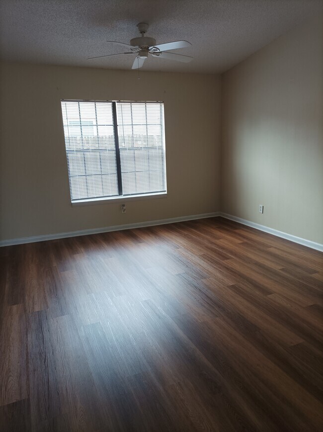 Foto del edificio - 7756 62nd Way N