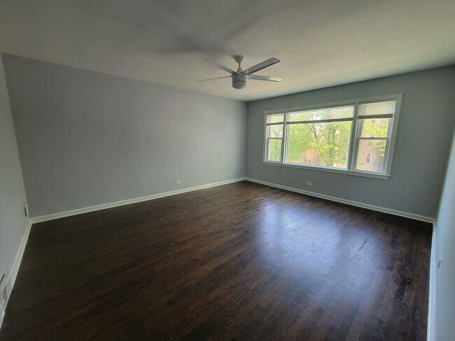 Foto del edificio - 6335 N Francisco Ave