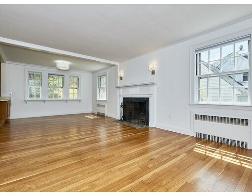 Building Photo - 315 Mill St