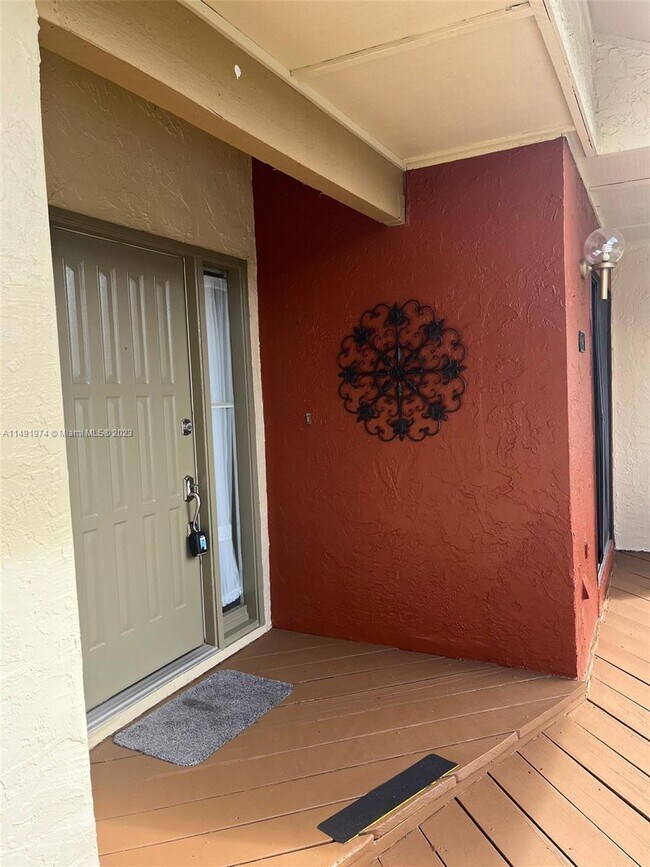 Foto del edificio - 13125 Chadwick Ct