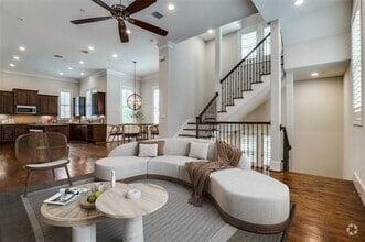 Building Photo - 2110 Helsminster Dr