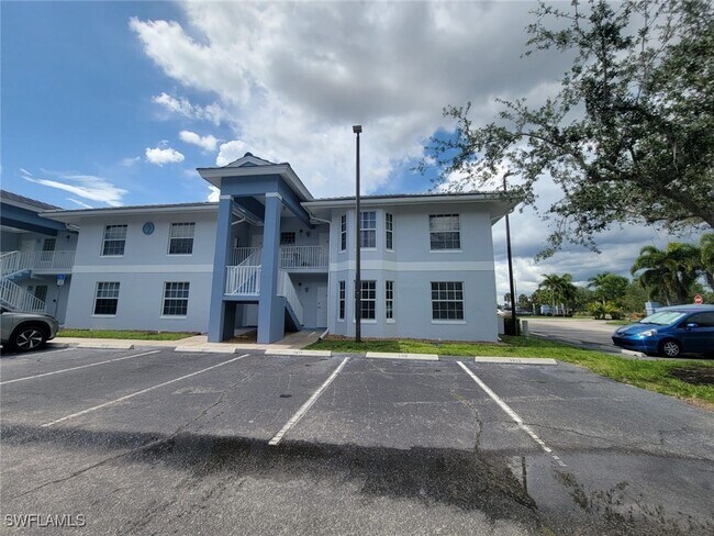 Foto del edificio - 8313 Bernwood Cove Loop