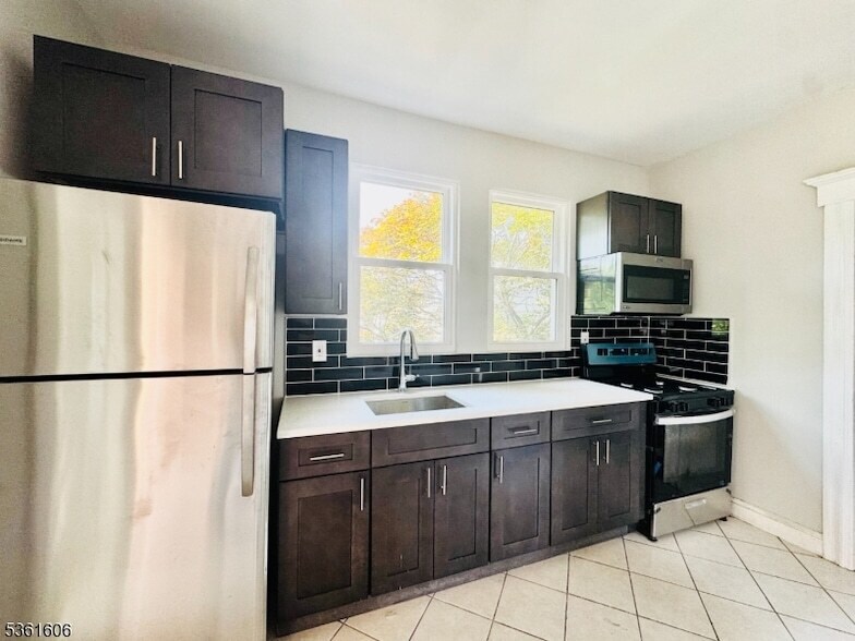 Foto principal - 91 E Passaic Ave