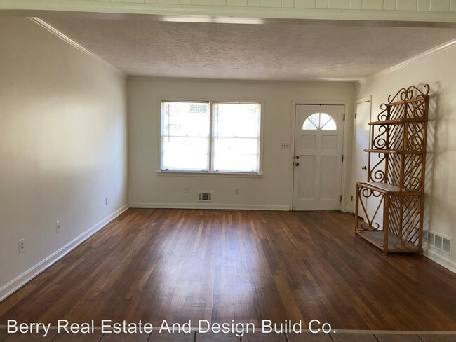Building Photo - 4 br, 2.5 bath House - 890 Gaylemont Circle