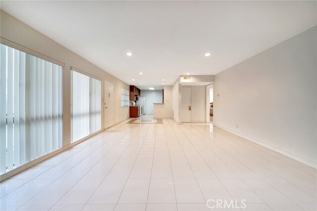 Foto del edificio - 5315 Zelzah Ave