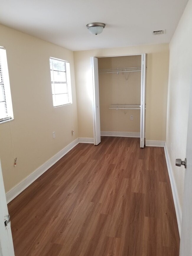 Building Photo - Charming South Tampa Home! NOW OFFERING $1...