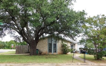 Building Photo - 1416 Cardinal Hill Dr