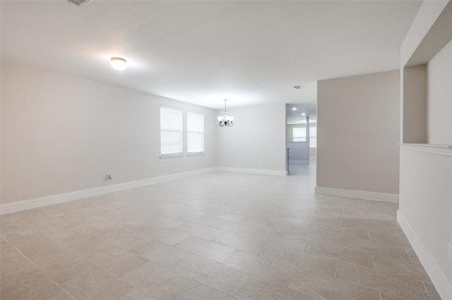 Foto del edificio - 10556 Midway Dr