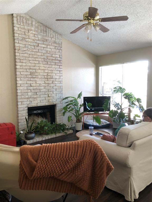 Foto principal - 8003 Clydesdale Dr