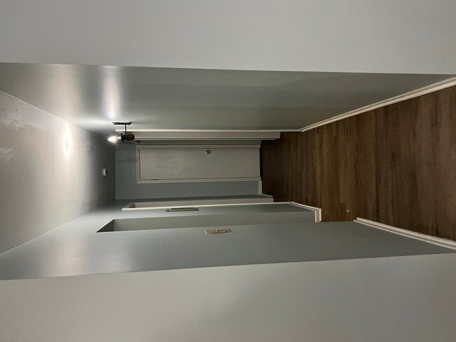 Building Photo - 247 N Neltnor Blvd
