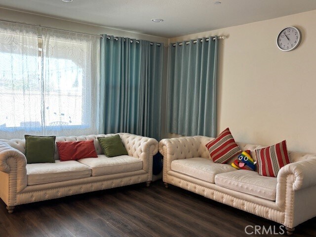 Foto del edificio - 14806 Apricot Ln