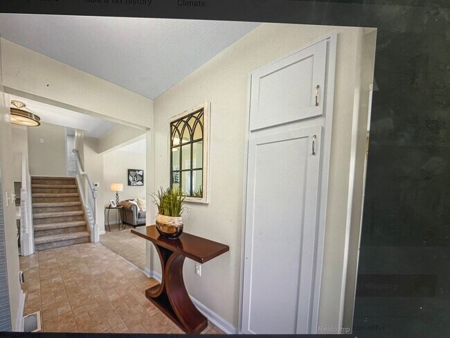 Foto del edificio - 1700 Copeland Cir