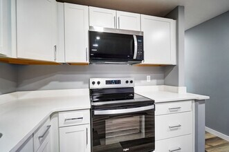 Interior Photo - Cascade Ridge