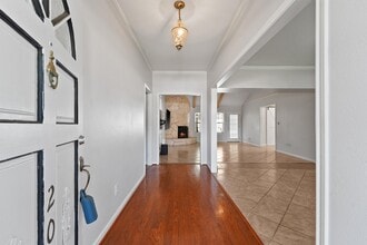 Building Photo - 20618 Fieldtree Dr