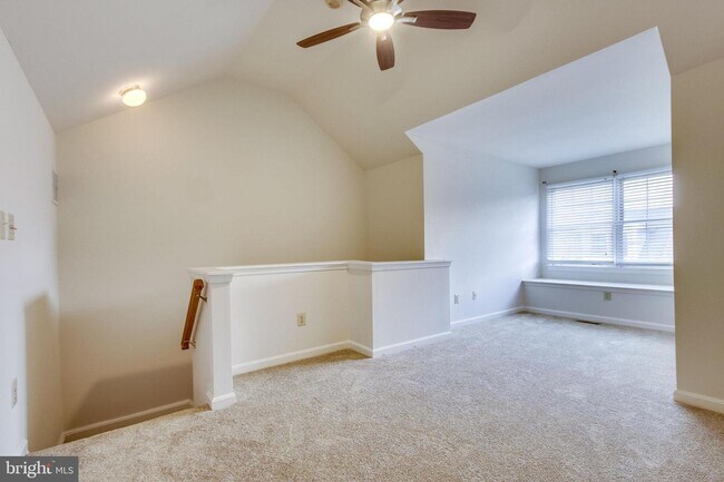 Building Photo - 3002 Colonial Springs Ct