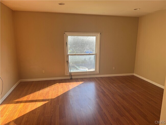 Foto del edificio - 13 Madison St