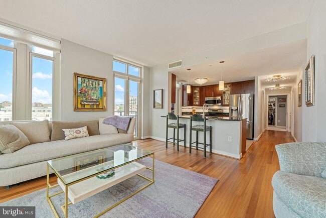 Building Photo - 155 Potomac Passage