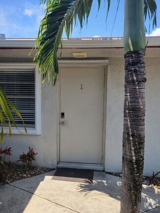 Building Photo - 740 Himmarshee St