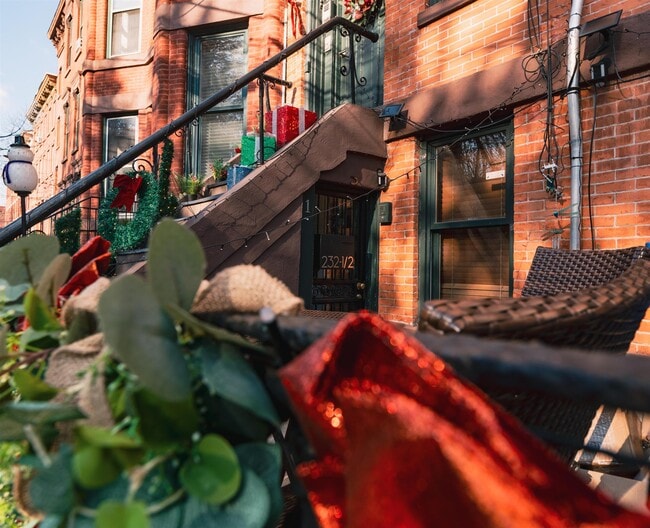 Foto del edificio - 232.5 6th St