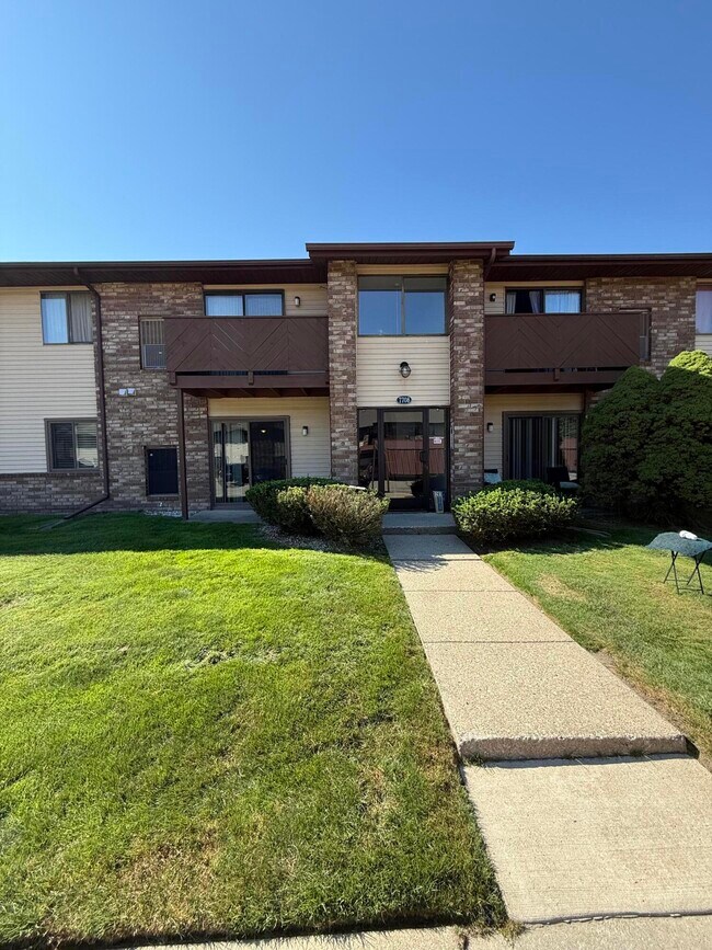 Foto del edificio - 7708 Manor Cir