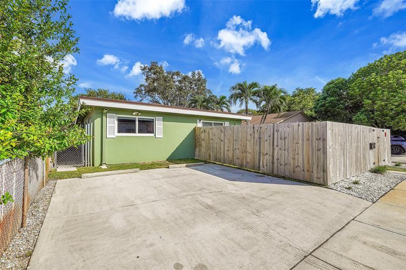 Foto principal - 513 SW 15th St