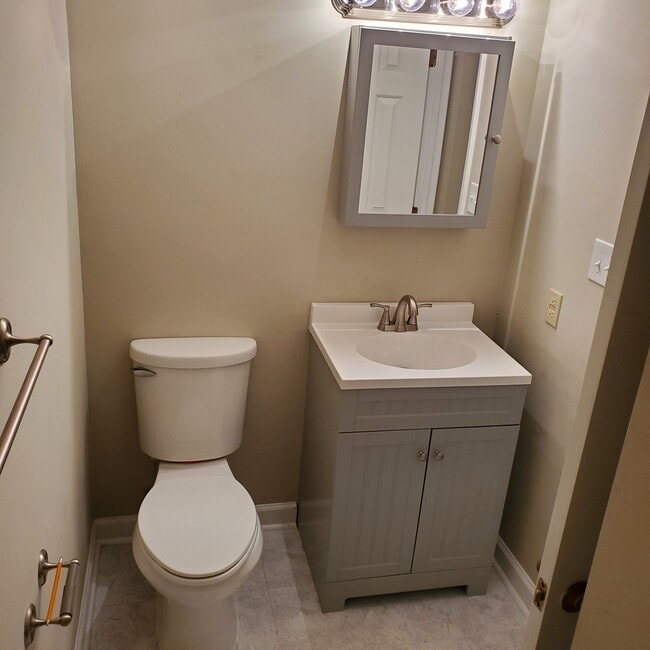 Updated Master Bathroom - 4605 Plum Blossum Dr
